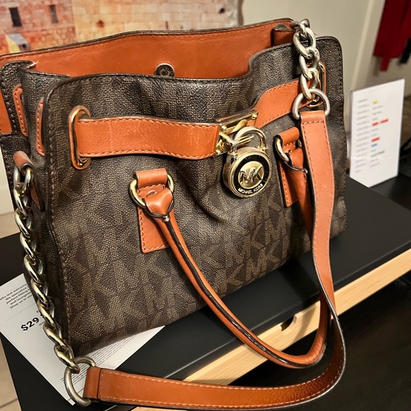 $120 Michael Kors good shape - Picture 2 of 7